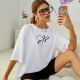 Kelebek baskılı kadın t-shirt Kelebek baskılı kadın t-shirt
